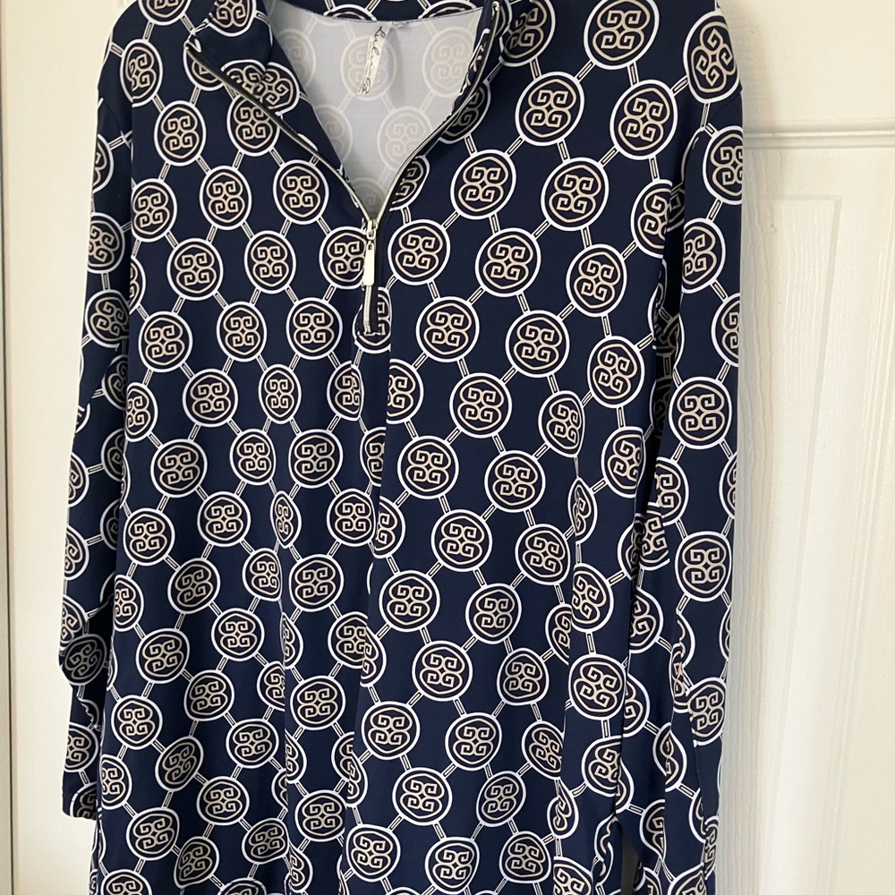 LuluB women’s half zip top. Size XL.
